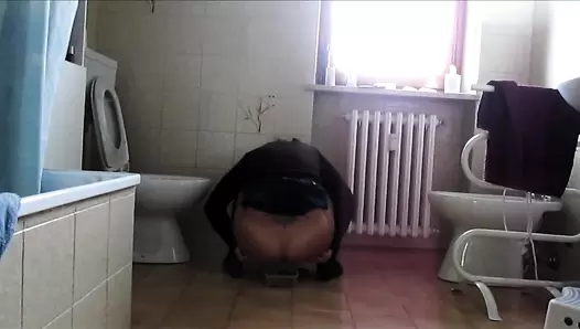 Moanavoglia - How much my shit weighs