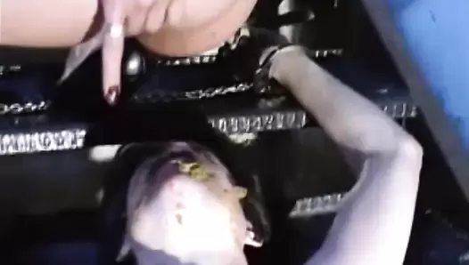 Delilah - Slave eat shit!