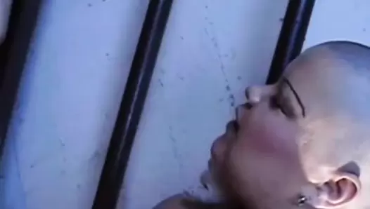 Delilah - Slave eat shit!