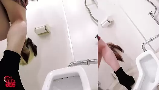FF-419 02 Girls poking their anal holes to help the excretion. VOL. 2