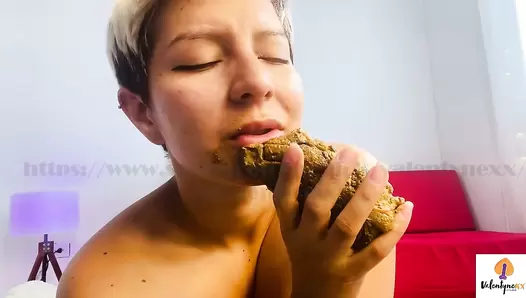 Valentynexx - Licking passionately