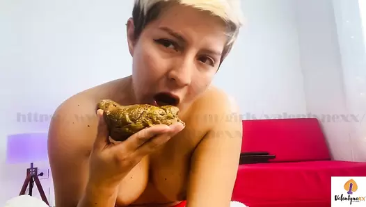 Valentynexx - Licking passionately
