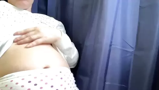 XshayXshayX - Bloated and Poopy