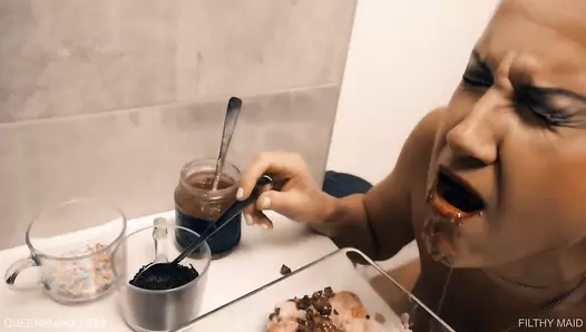 Nazryana - Filthy Maid