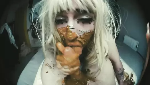 DirtyBetty - Royal underground scat blowjob