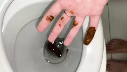 Markovna - I poop on my hand