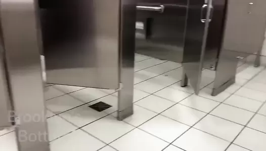 BrooklynsBottom - Poop in Public with Me