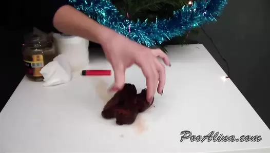 PooAlina - Christmas pooping from Alina