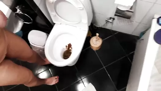 Svetlana - Tatyana masturbates and poops in the morning