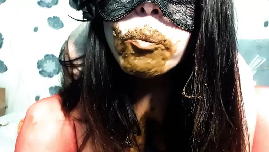ScatLina - Red thongs and shit eaten