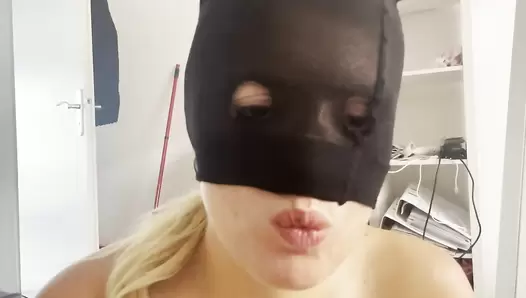 Venuslovexx - Hot Blonde Girl Eating, swallowing Scat