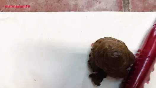 Marinayam19 - Period shit while dildo riding