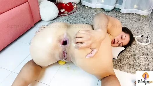 Valentynexx - Big gape with dirty pool balls