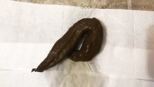 LittleDirtyPrincess - Pooping even if it takes me all night!