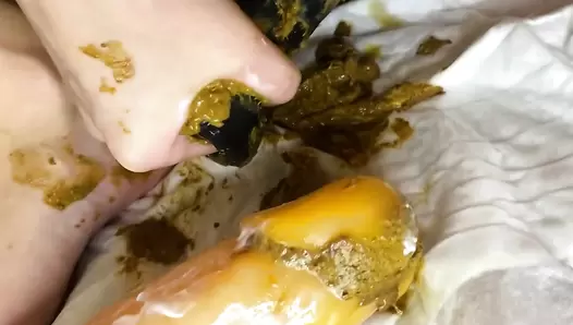 p00girl - Dirty fisting pussy smeared in shit
