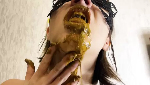 p00girl - Poop, fuck in mouth and feel sick, smear