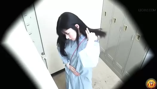 EE-696 04 Accidental feces explosion leakage during counseling at female clinic