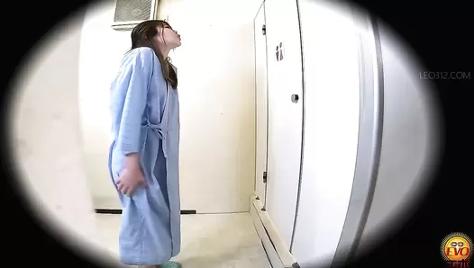 EE-696 02 Accidental feces explosion leakage during counseling at female clinic