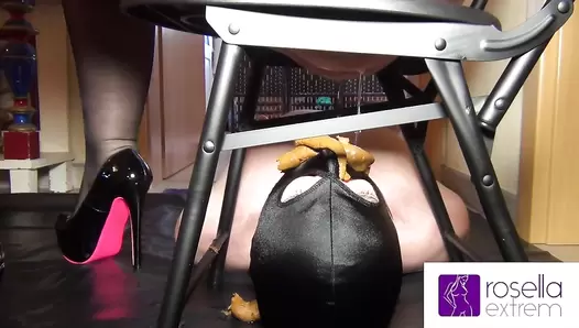 RosellaExtrem - New toilet chair inaugurated! Slavemouth pooping