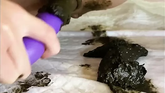 p00girl - A large portion of shit to smear on the pubis