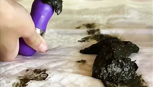 p00girl - A large portion of shit to smear on the pubis