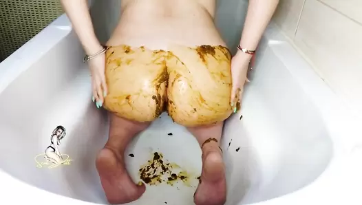 Scat Doll - Stinky Diarrhea Smearing