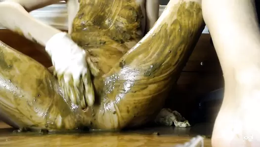 p00girl - Enema, poop, smear and bathe in slime