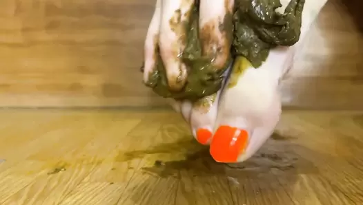 p00girl - I poop on a new toy with a tongue creampie atm and dirty foot fetish