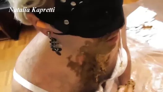 Natalia Kapretti - Eat heaps of shit you public toilet