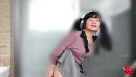 FF-610 02 Filming my farts at home. VOL. 12