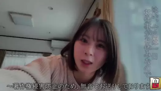 JG-542 03 Close-up photography and self-portraits over several days with fearless Maho Kawanishi who takes poop selfies at her parents’ house.