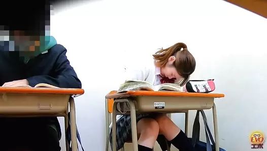 EE-680 04 Schoolgirls chobi leakage! Big diarrhea protrusion after trying to hold it in