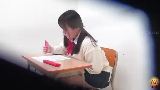 EE-680 01 Schoolgirls chobi leakage! Big diarrhea protrusion after trying to hold it in