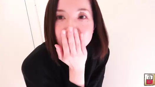 JG-541 03 Self filmed defecation videos with live commentary and a camera placed directly under the anus