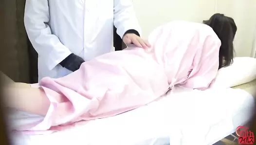 FF-601 03 Female college students participate in a new enema drug trial as a part-time job