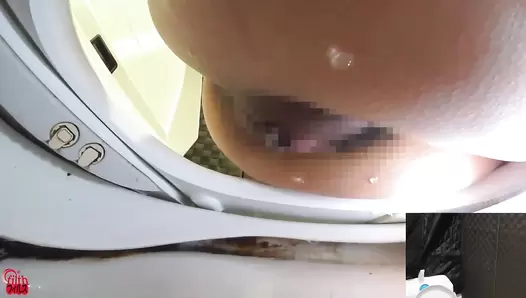 FF-599 06 Hidden camera: beautiful women pooping naked after taking a bath