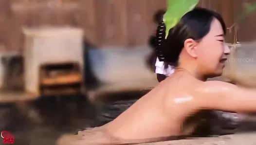 FF-599 05 Hidden camera: beautiful women pooping naked after taking a bath