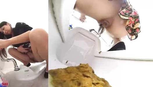 FF-079 03 Toilet rush in the shopping mall. Messy toilet voyeur