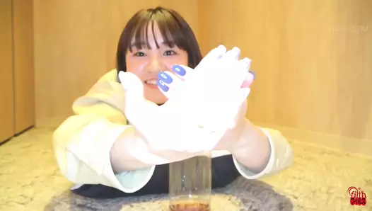 FF-597 03 Her first excretion documentary. VOL. 3 Yui Sekiguchi poops