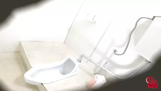 FF-490 03 Toilet voyeur in the city center: diarrhea circumstances of GALs in flashy clothes
