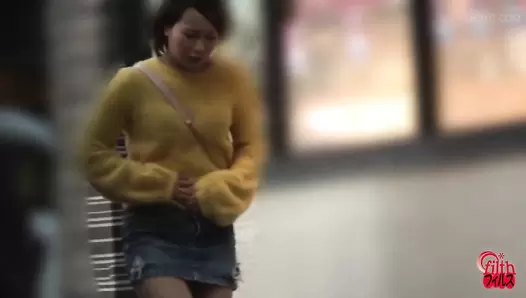 FF-490 02 Toilet voyeur in the city center: diarrhea circumstances of GALs in flashy clothes