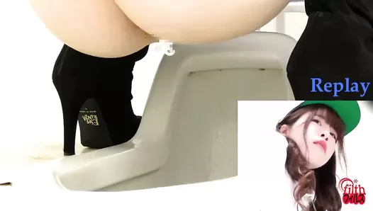 FF-490 02 Toilet voyeur in the city center: diarrhea circumstances of GALs in flashy clothes