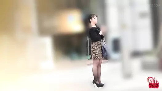 FF-490 01 Toilet voyeur in the city center: diarrhea circumstances of GALs in flashy clothes