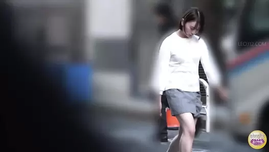 SL-565 09 Tailing beautiful women in their daily life. Revealed privacy, defecation and villainy