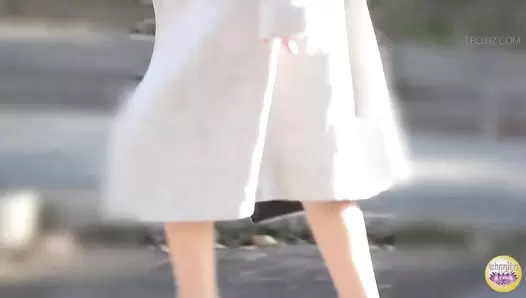 SL-565 01 Tailing beautiful women in their daily life. Revealed privacy, defecation and villainy