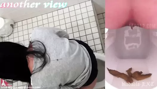 UNKW-039 02 Close-up face and poop. Double view toilet excretion