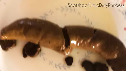LittleDirtyPrincess - Ella clogs the toilet with a big load