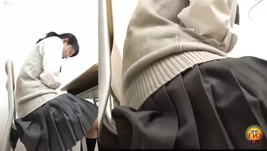 EE-608 03 School girls farts and diarrhea stool inside the panties