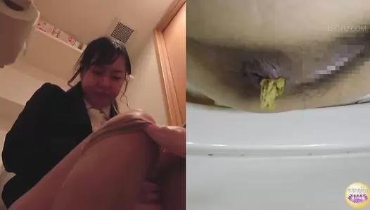 SL-500 06 In-house voyeur. Constipation. Woman’s feces record. Hard stool and laxative loose stool days. VOL. 2