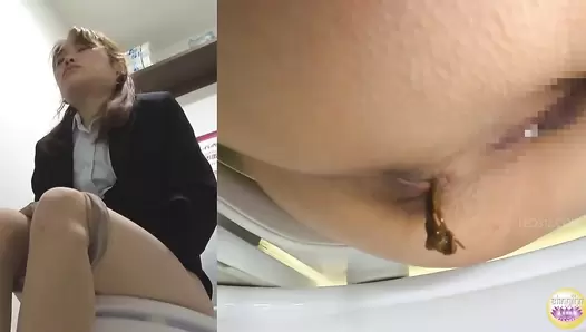 SL-500 02 In-house voyeur. Constipation. Woman’s feces record. Hard stool and laxative loose stool days. VOL. 2